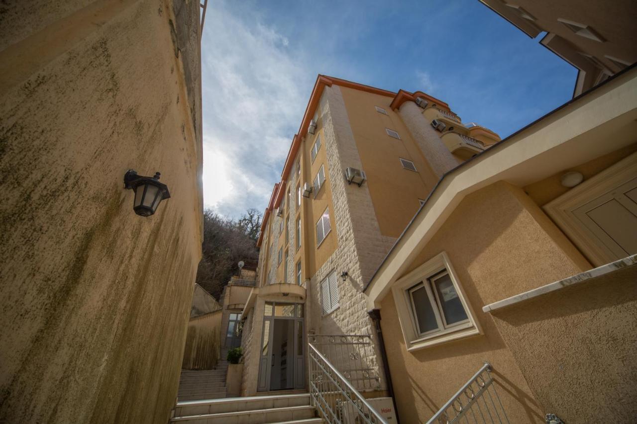 Zen Apartment Przno Sveti Stefan Bagian luar foto