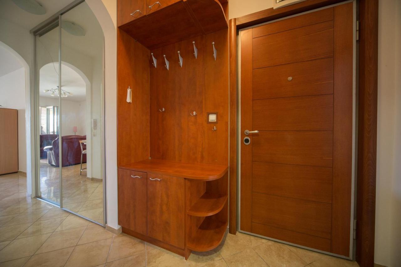 Zen Apartment Przno Sveti Stefan Bagian luar foto